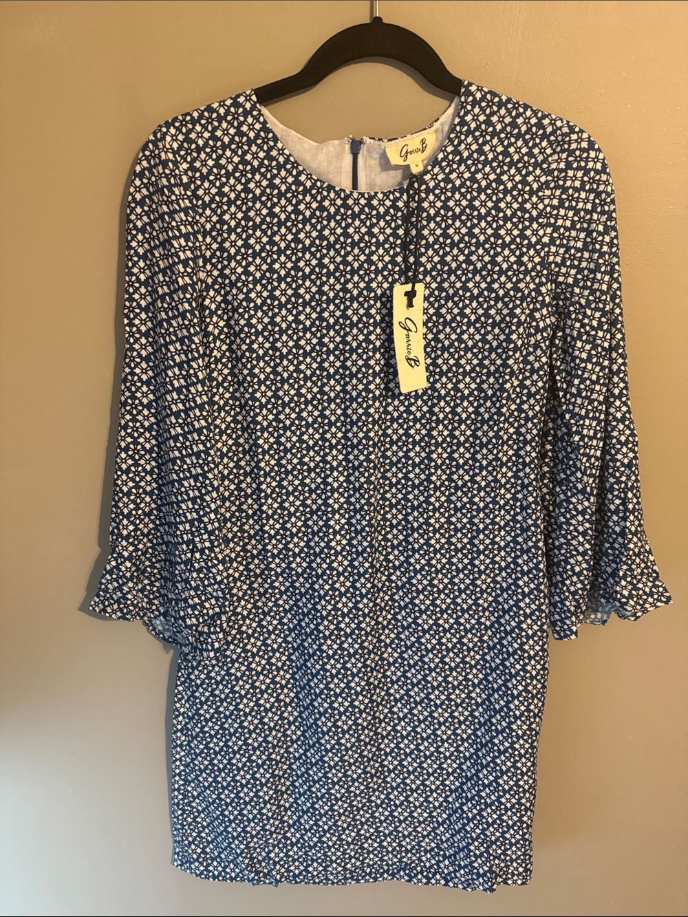 Garrie B blue/White Floral Print Shift Dress. Size Medium